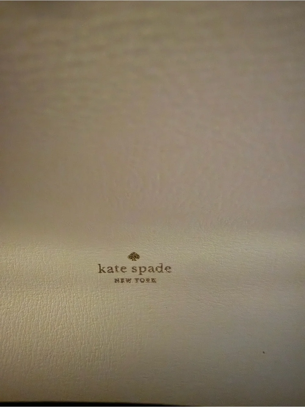 kate spade white Leather Shoulder Bag with Gold Chain,never used